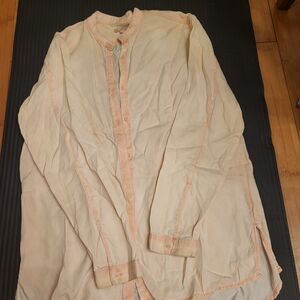 GAP Cream and Pink Button-Up Shirt